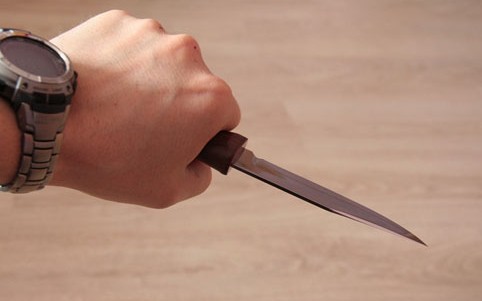 46 yaşlı kişiyə xəsarət yetirən ata-oğul saxlanıldı