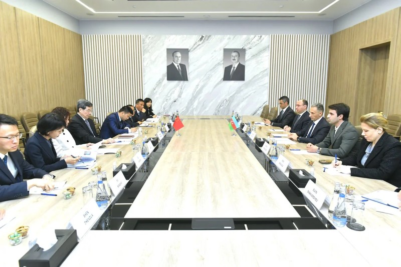 Çinlə nəqliyyat sahəsində əməkdaşlıq müzakirə edildi