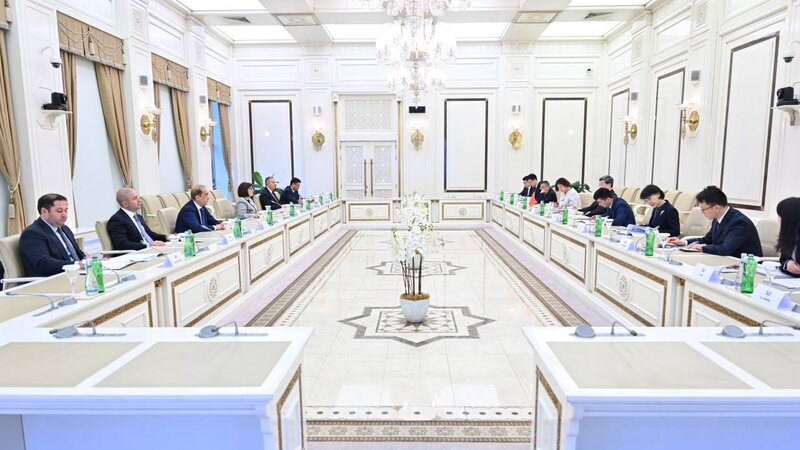 Sahibə Qafarova Cuan Junven ilə görüşdü