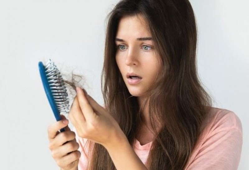 Alopesiya areata niyə baş verir? Saç tökülməsinin səbəbləri və müalicəsi