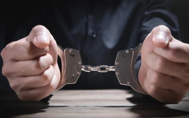 Canlı yayımda təhqiramiz ifadələr işlədən tiktoker həbs edildi