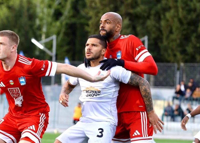 Turan Tovuz Zirə ilə heç-heçə edib