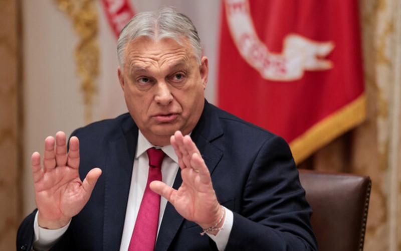 Orbanın yaxın çevrəsi ölkədən kapital çıxarır - İDDİA