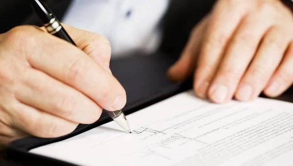 İş adamının 3 şirkəti ləğv olunur