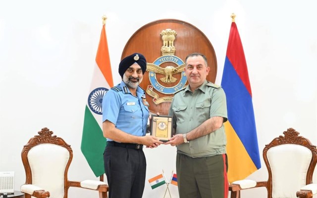 Ermənistanın Baş Qərargah rəisi Hindistana getdi