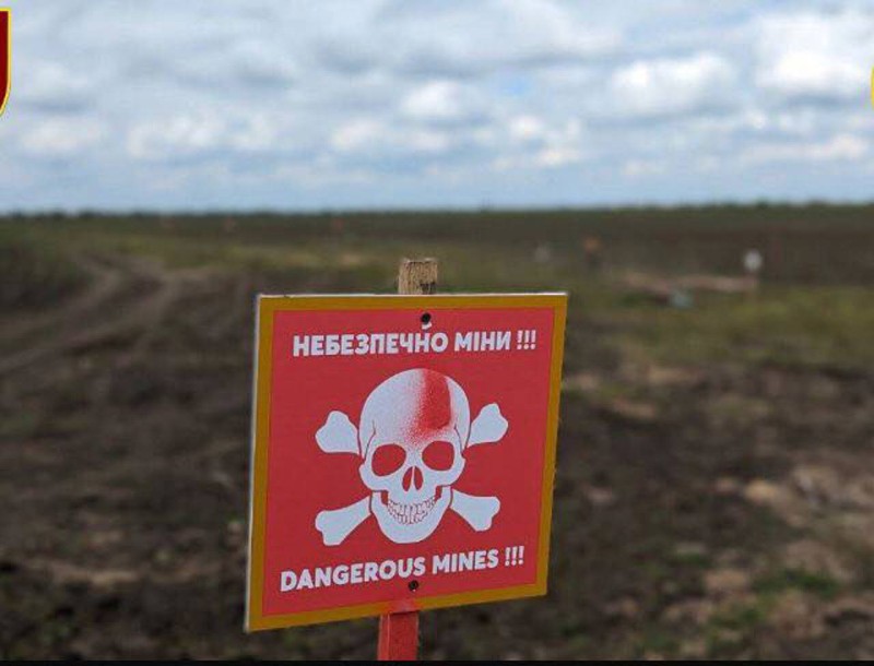 Ukrayna bu ölkə ilə sərhədini minaladı