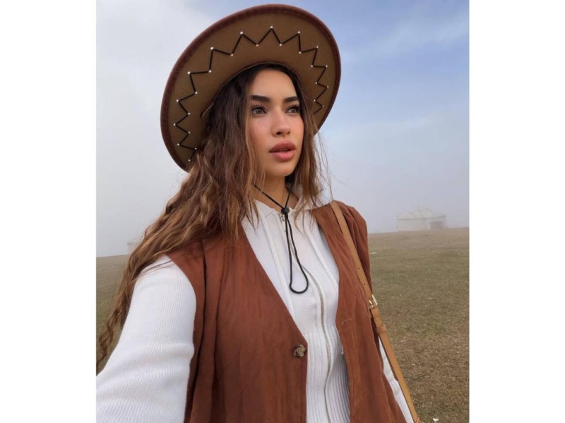 Tanınmış blogerin evi YANDI - FOTOLAR