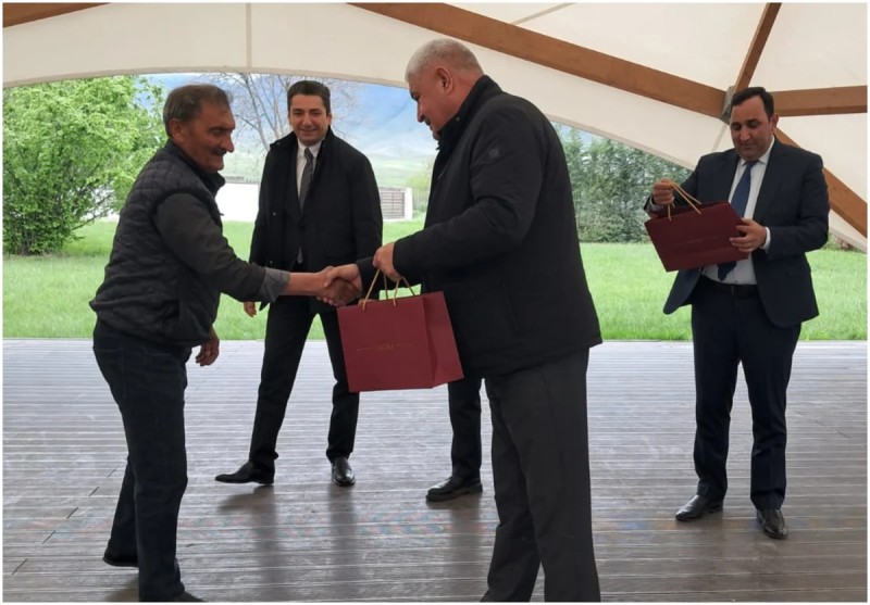 Ağdərəyə köçən ailələrə ev açarları VERİLDİ