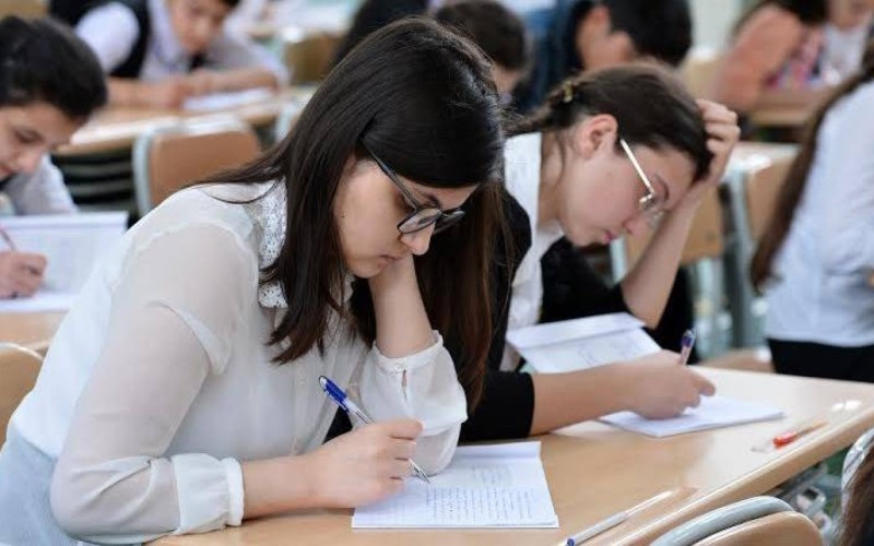 Qəbul imtahanı üçün qeydiyyat bitdi