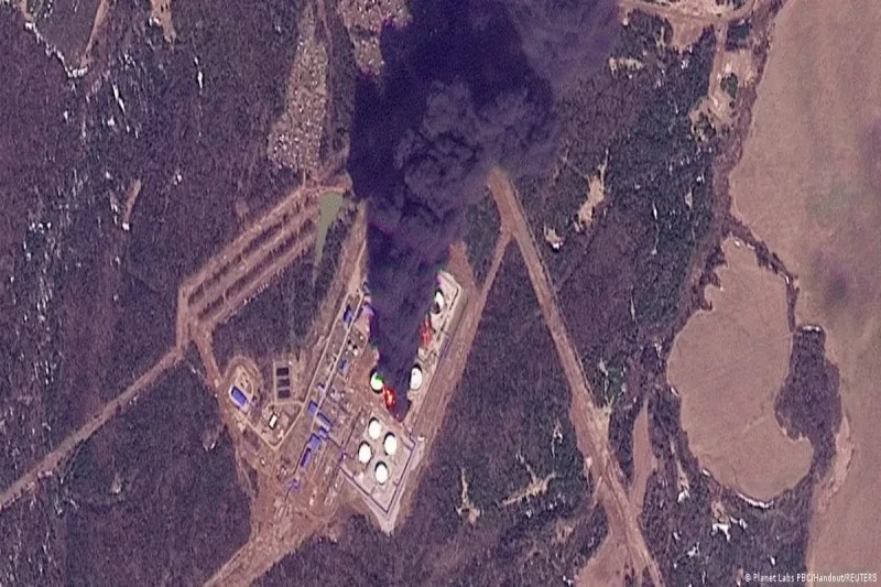 Ukrayna Permdə zavoda zərbələr endirdi