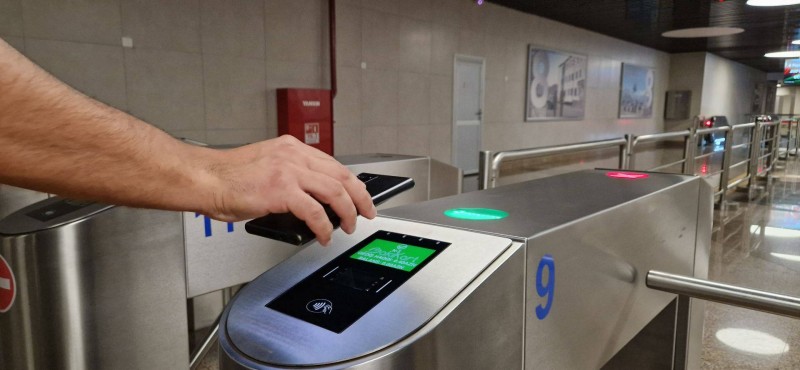 NFC ödənişi zamanı hesabdan silinmənin gecikməsi avtorizasiya ilə bağlıdır