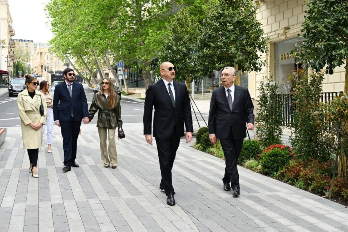 Prezident ailəsi ilə birlikdə AÇILIŞDA - FOTOLAR