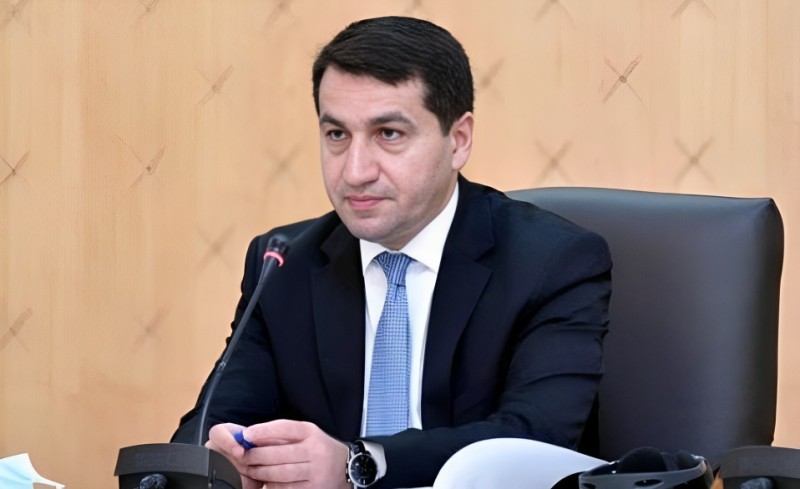 Hikmət Hacıyev: Azərbaycan Ermənistan da daxil bütün qonşularla dostluq münasibətləri qurub