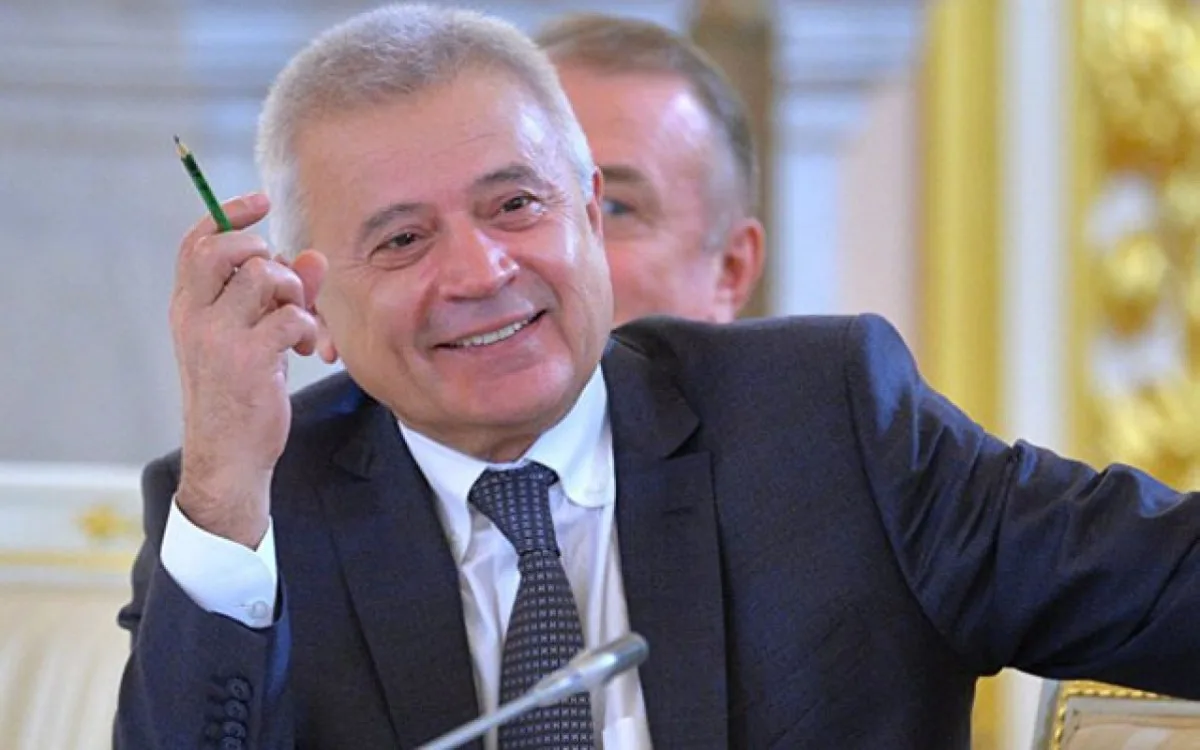 Vahid Ələkbərov 4 ayda 887 milyon dollar qazandı - SİYAHI