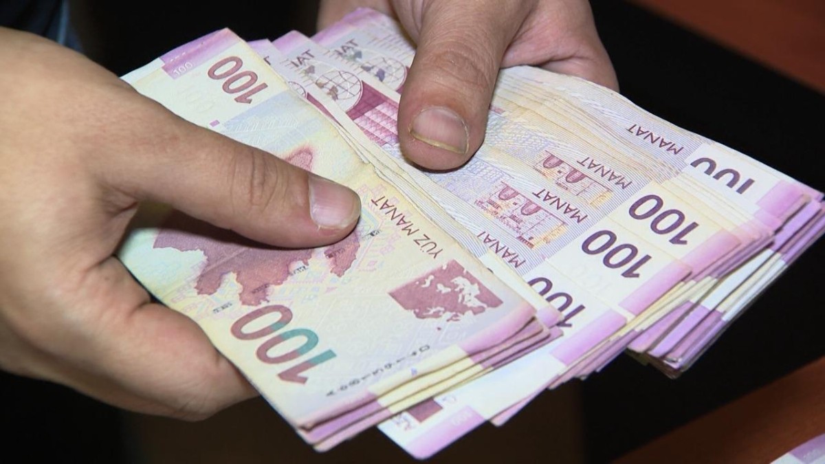 Azərbaycan manatının nominal və real effektiv məzənnələri azalıb