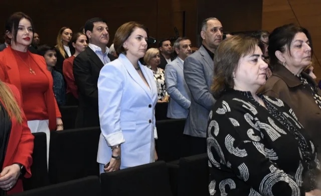 Bakı Konqres Mərkəzində Ümummilli Liderin xatirəsinə həsr olunmuş tədbir keçirildi