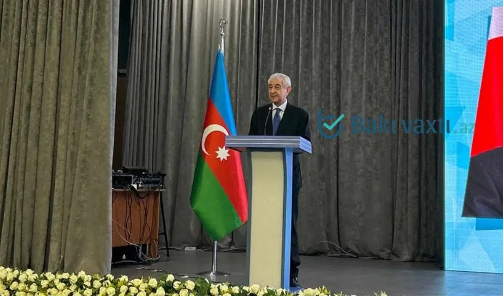 Əli Əhmədov: “Xalqın əsas dayaq gücü gənclərdir”
