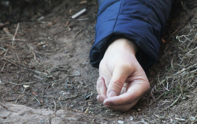 İşlədiyi bağçanın həyətindən meyiti tapıldı