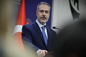 Hakan Fidan Qətərə gedəcək - Qovluğunda nələr var?