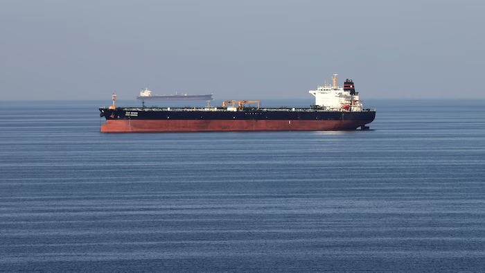 İraq nefti ilə yüklənmiş tanker Hörmüz boğazından keçib