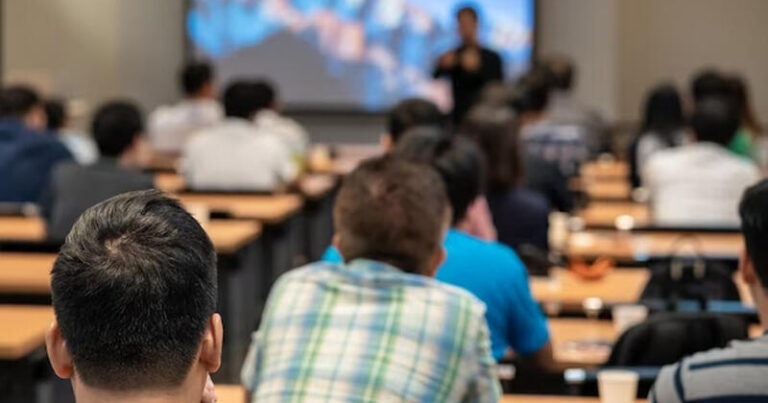 DİQQƏT: Bu kolleclər universitetlərə çevrilə bilər