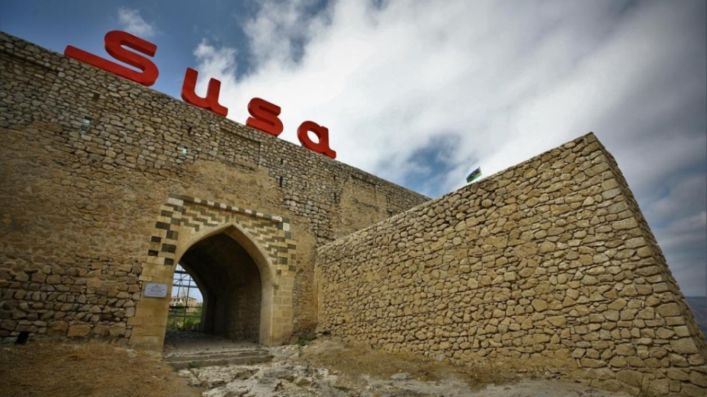 Şuşadakı üç qeyri-yaşayış binası ilə bağlı qərar verildi