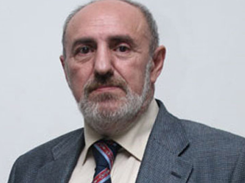 Akif İslamzadədən XƏBƏR VAR
