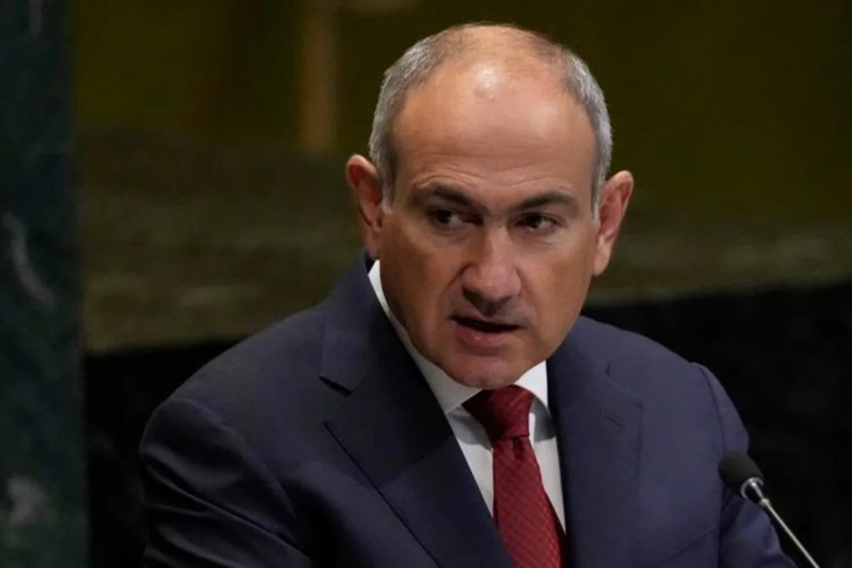 Məhkəmə Paşinyanın Karapetyana qarşı iddiasını icraata qəbul edib