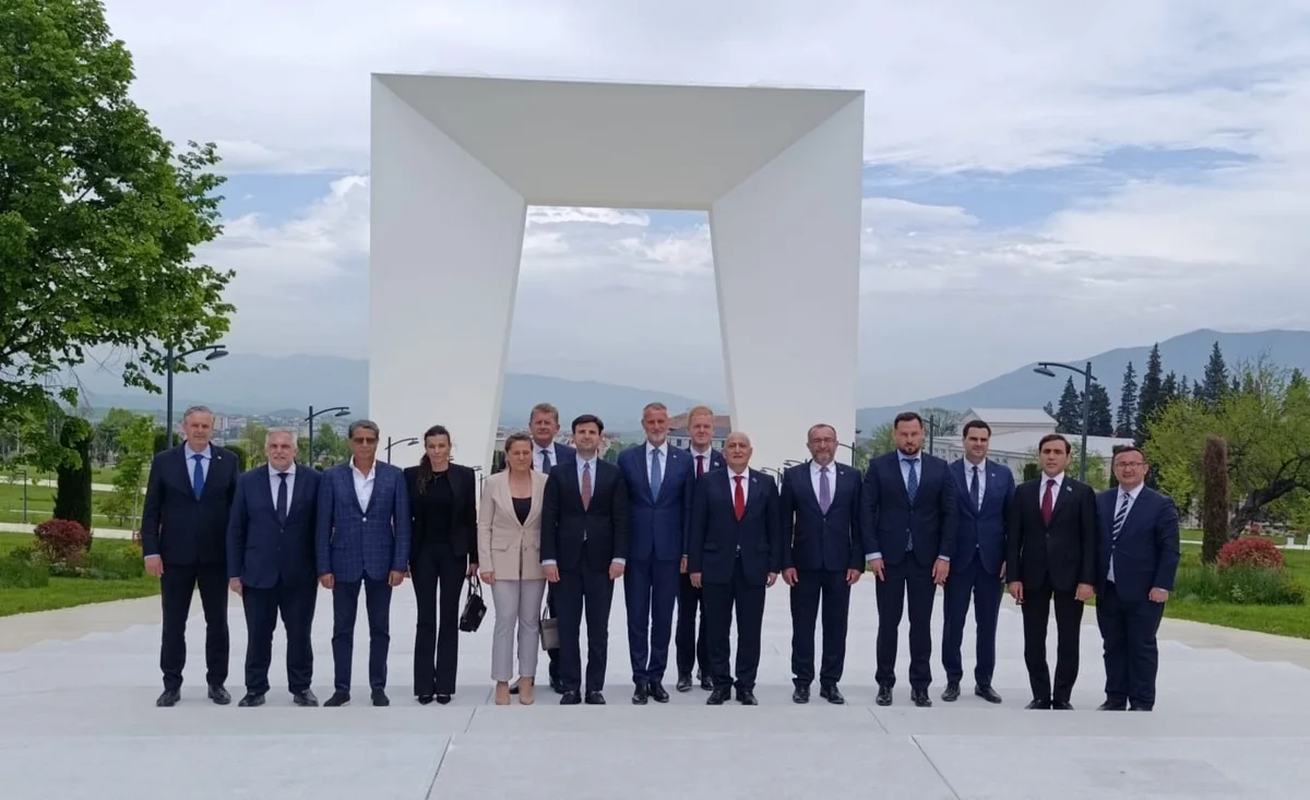 Rixard Raşi Şuşa, Xankəndi, Ağdam və Füzulidə olub 
