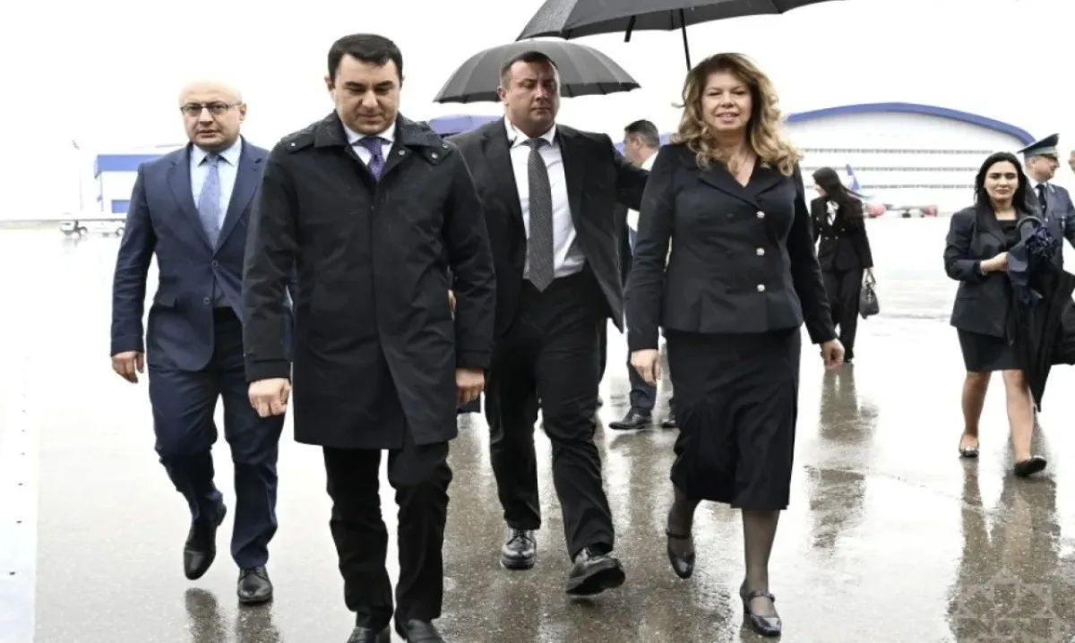 Bolqarıstan Prezidenti Azərbaycana səfərə gəldi - FOTO