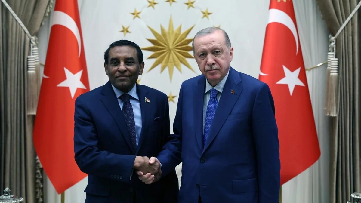 Ərdoğan Sudanın Baş nazirini qəbul edib