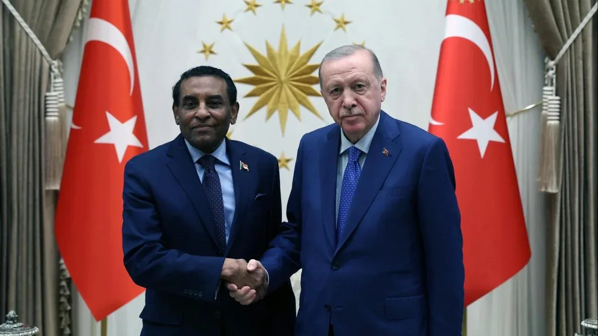 Ərdoğan Sudanın Baş nazirini qəbul edib