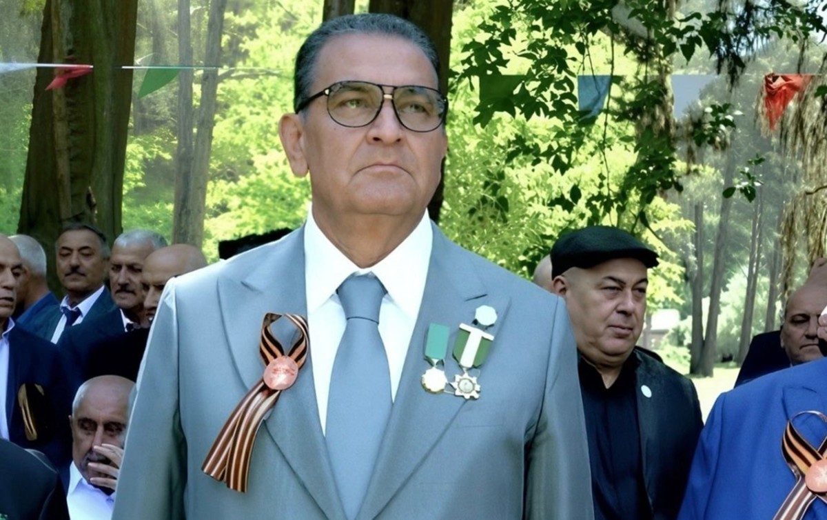 Saleh Səmədov 200 min manat mənimsəyibmiş