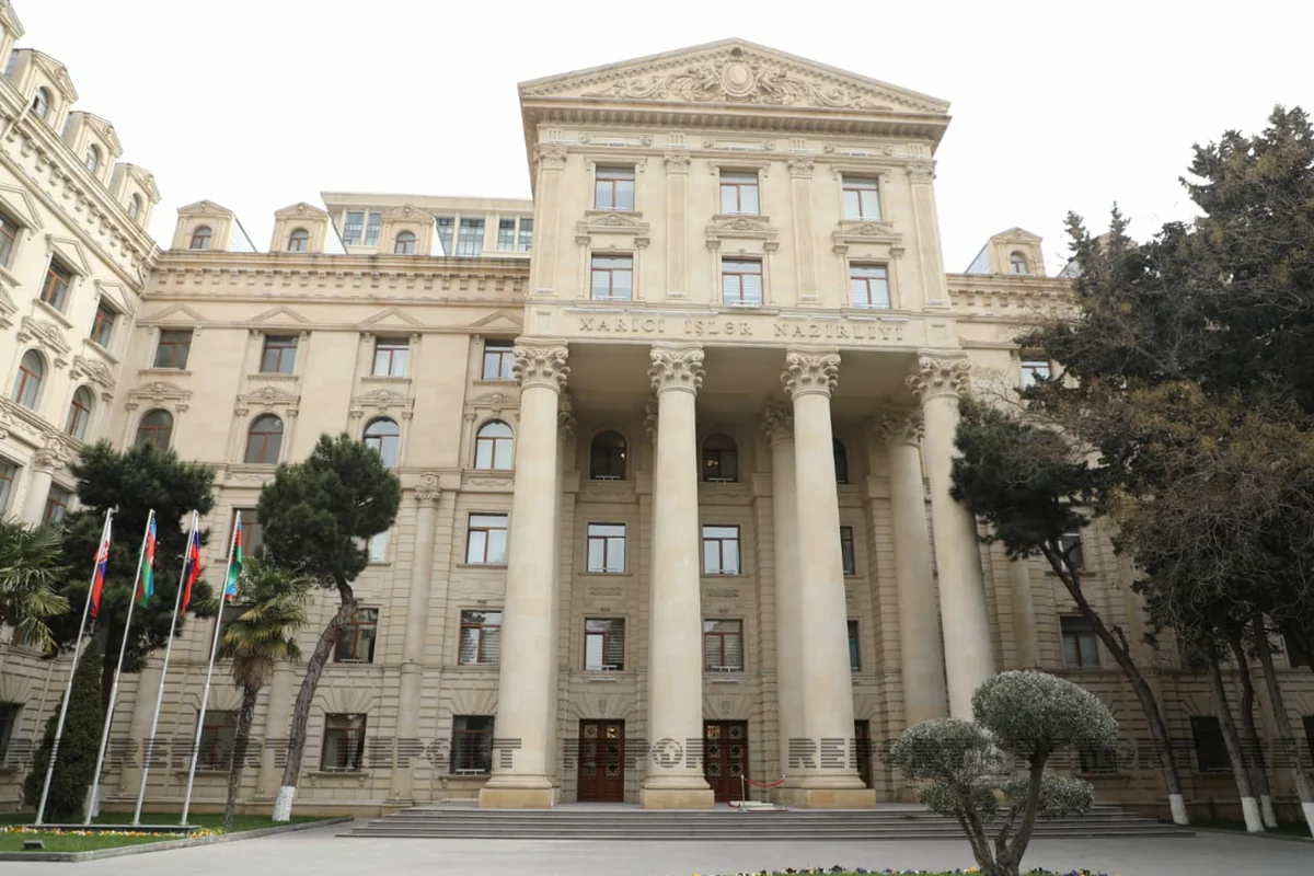 XİN Afrikanı təbrik etdi
