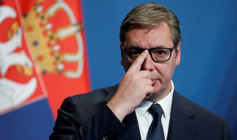 Vuçiç istefa verir?