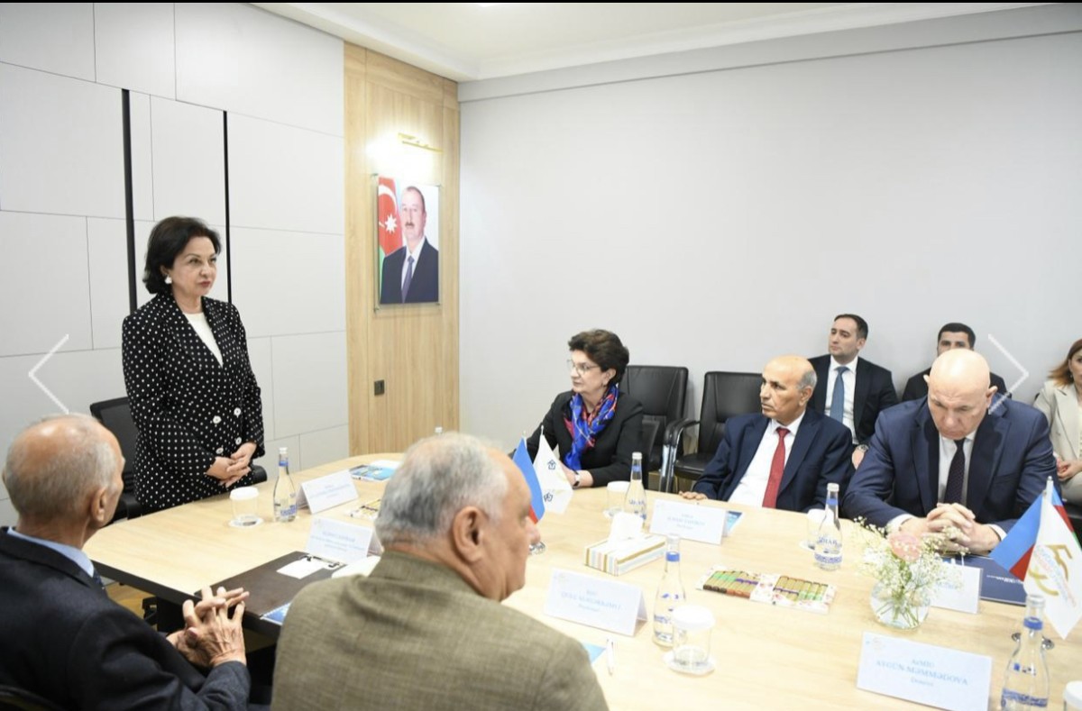 Dil, milli kimlik və tarixi şüura həsr olunmuş nüfuzlu elmi seminar keçirilib