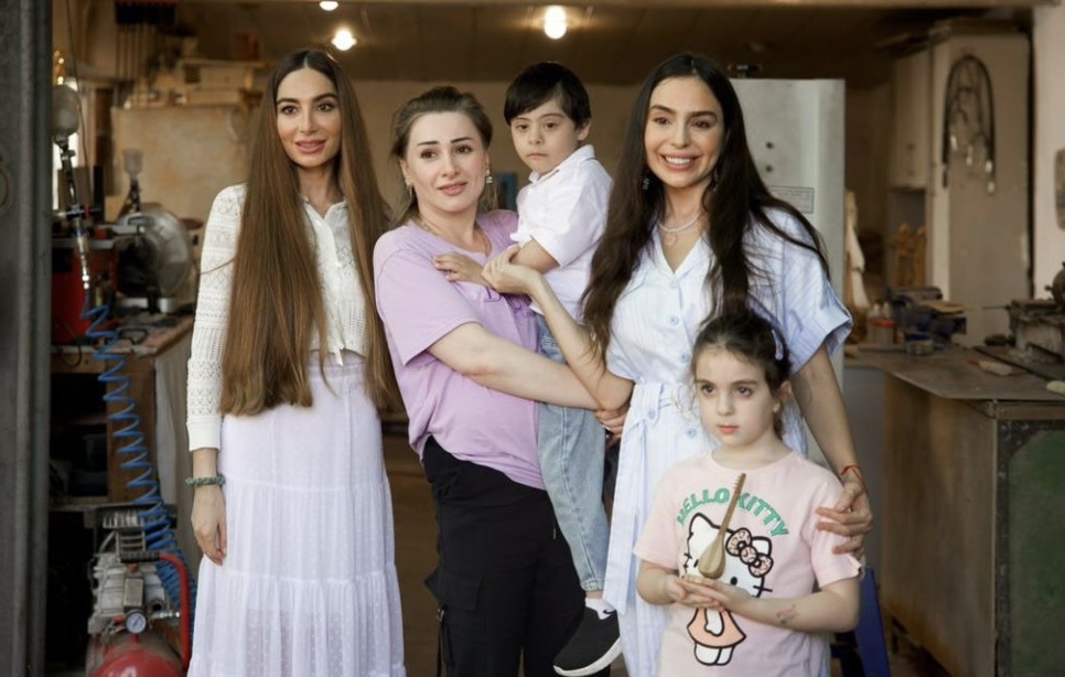 Leyla və Arzu Əliyevalar lənkəranlı sənətkarın yaradıcılığı ilə tanış oldular - FOTOLAR