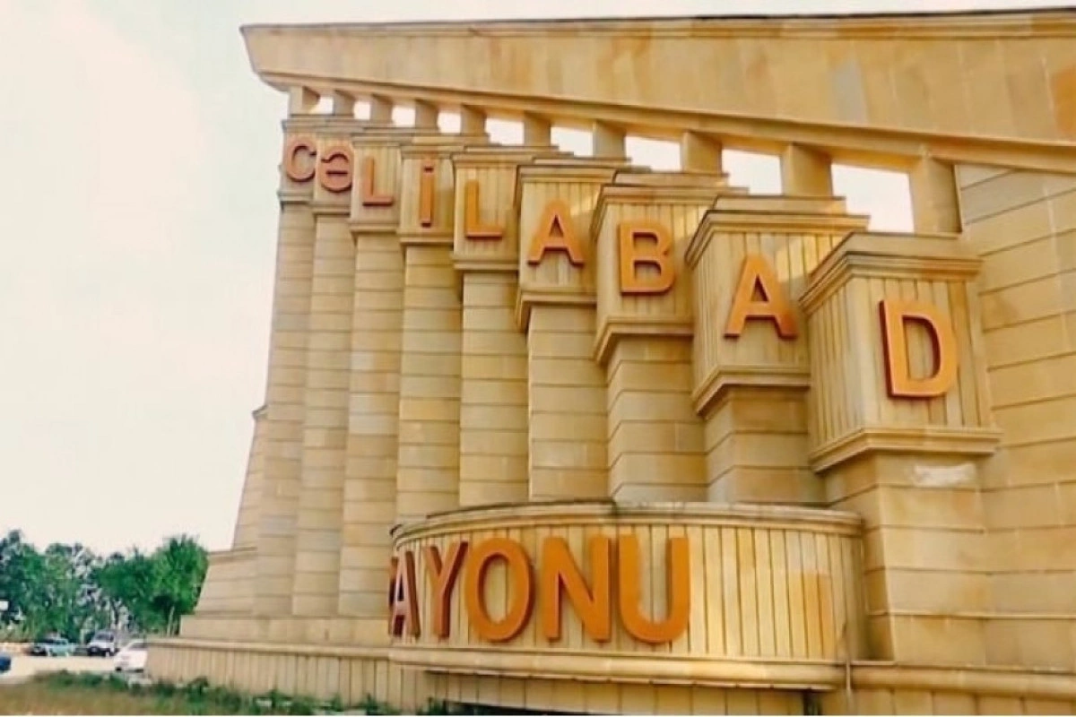 Bu icra başçısı vətəndaşlara köhnə ət göndərib?