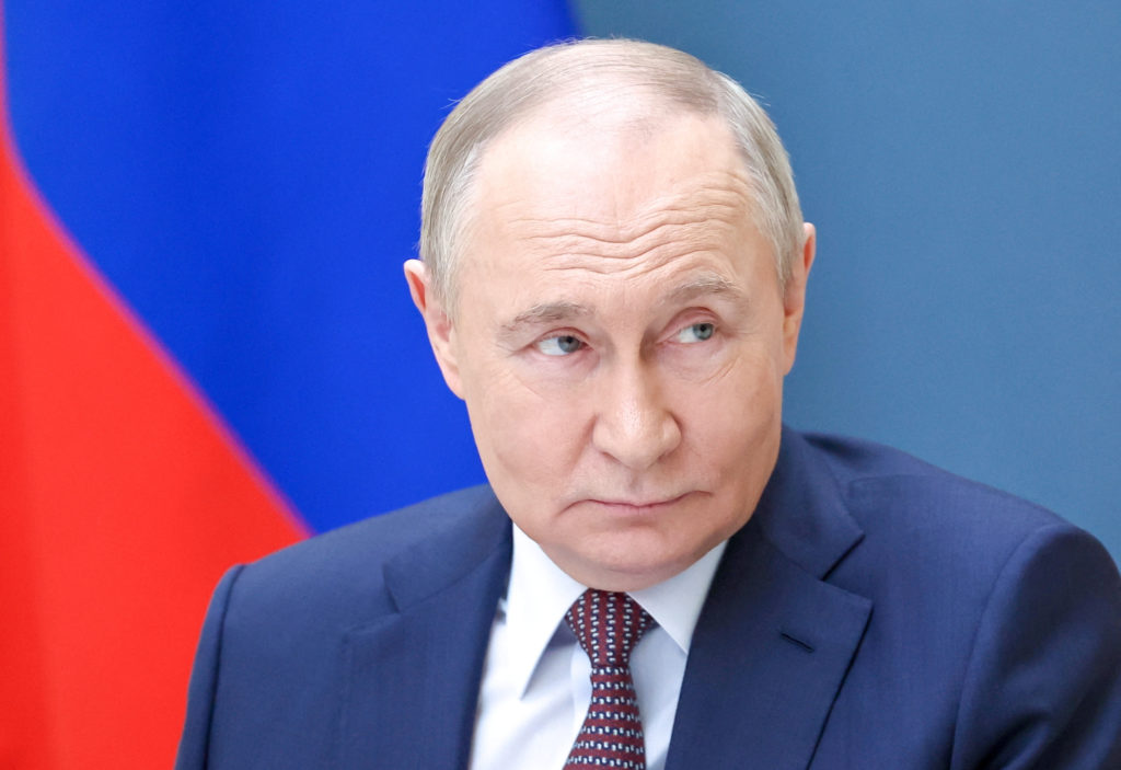 Putin: Vəziyyət döyüş meydanında müəyyənləşir