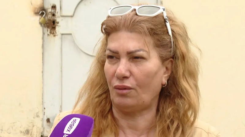 Nə evində yaşaya, nə də sata bilir