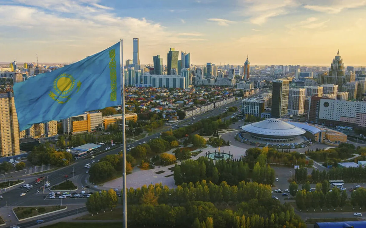Qazaxıstan ciddi siyasi dəyişikliklərə başladı