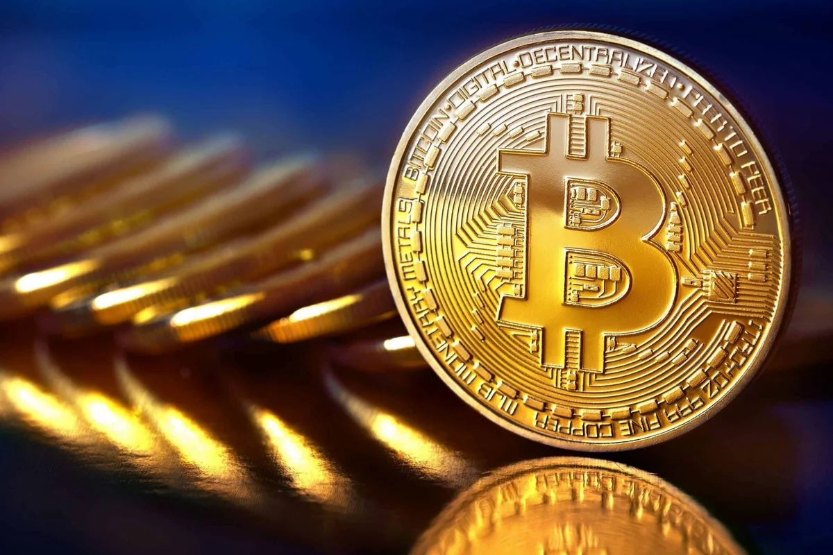 Bitkoin 3 %-dən çox ucuzlaşıb