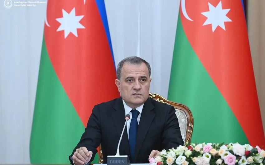 Baş diplomatdan vətəndaşlara - Tövsiyə