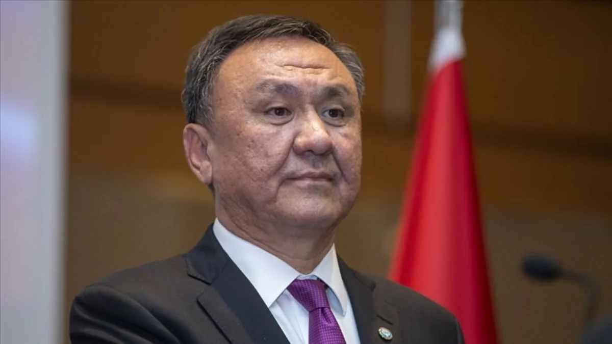 Ömüraliyevdən 15 İyun təbriki
