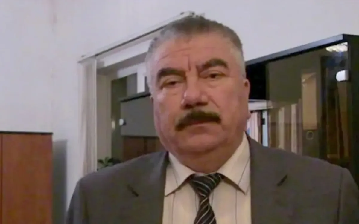 Keçmiş vəkil hakim qarşısında