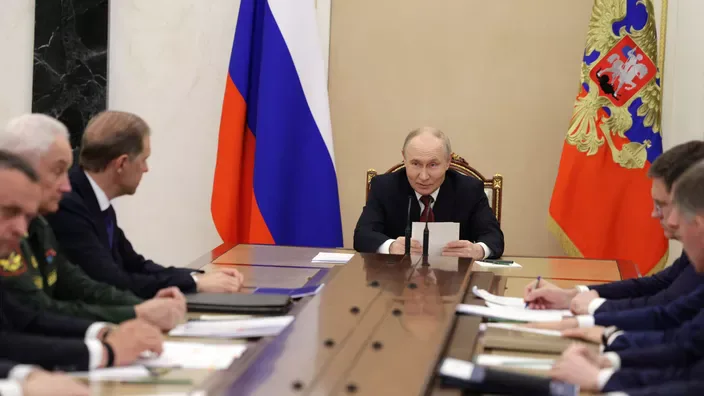 Putindən ETİRAF: "Yanacaq çatışmazlığı var, amma..."