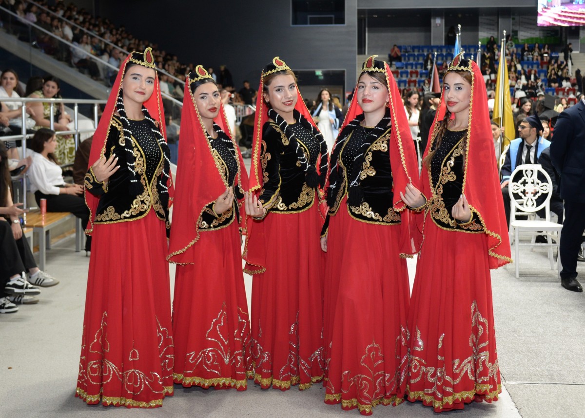 BSU-da "Məzun günü" tədbiri keçirildi - FOTOLAR