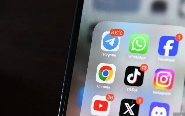 Aİ uşaqları sosial şəbəkələrdən ayırmağa hazırlaşır