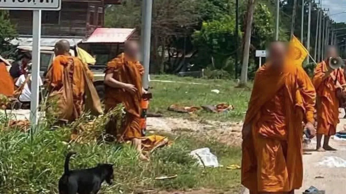 Tailandda rahiblər qəzaya düşdü: 8 ölü, 13 yaralı