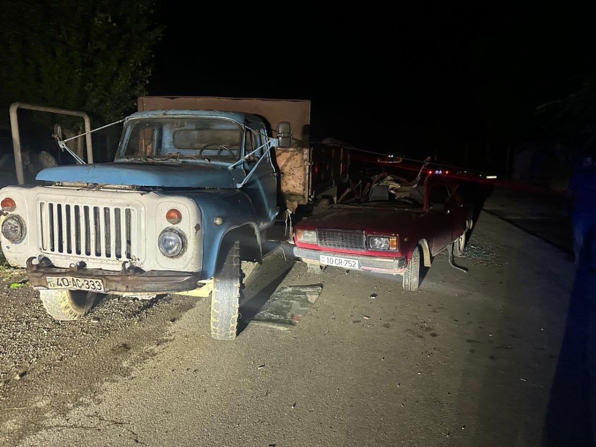Qubada ağır qəza: 3 yaralı var - FOTOLAR